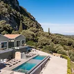Paleo Villas